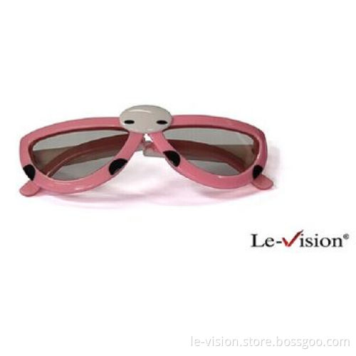 Foldable Polarized 3D Glasses for Passive Cinema System